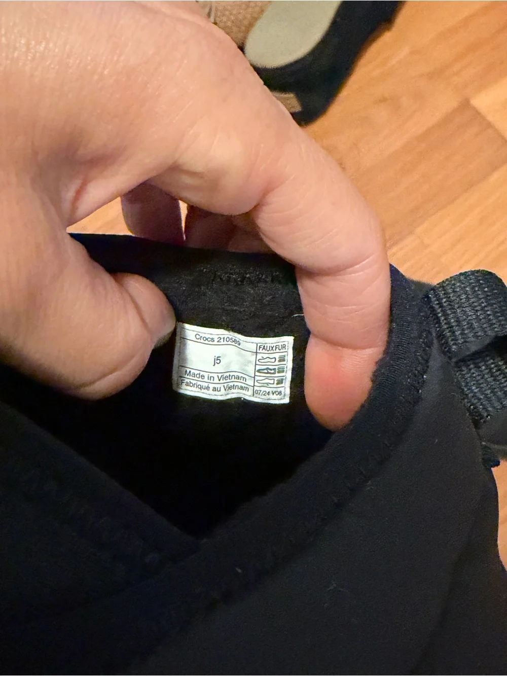 CROCS easy pull